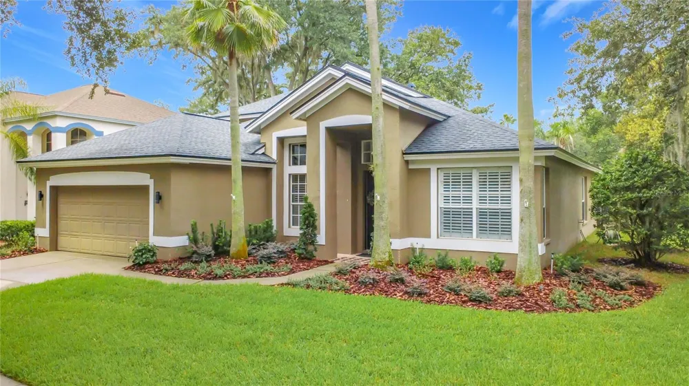 5846 BENT GRASS DRIVE Valrico, FL 33596