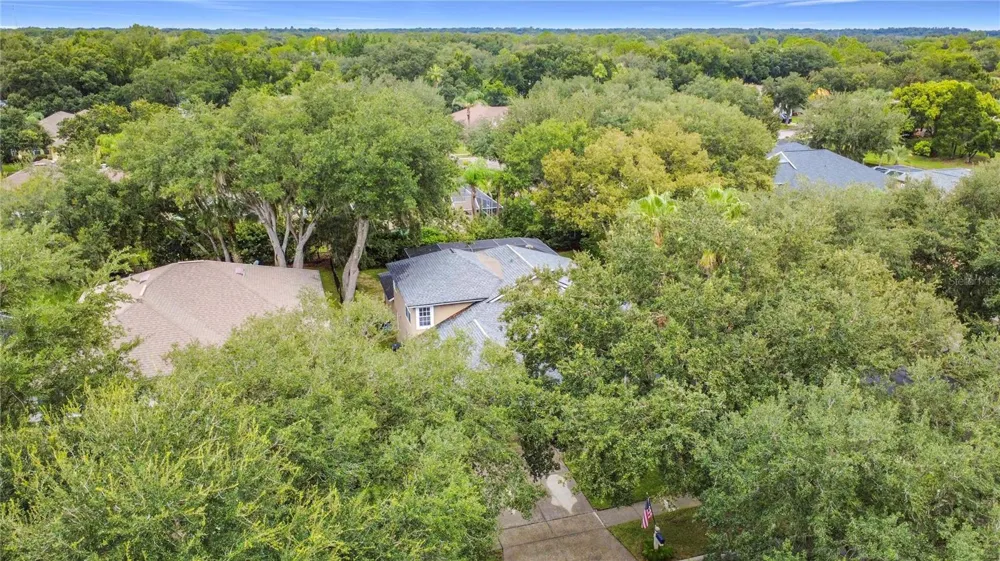 5846 BENT GRASS DRIVE Valrico, FL 33596