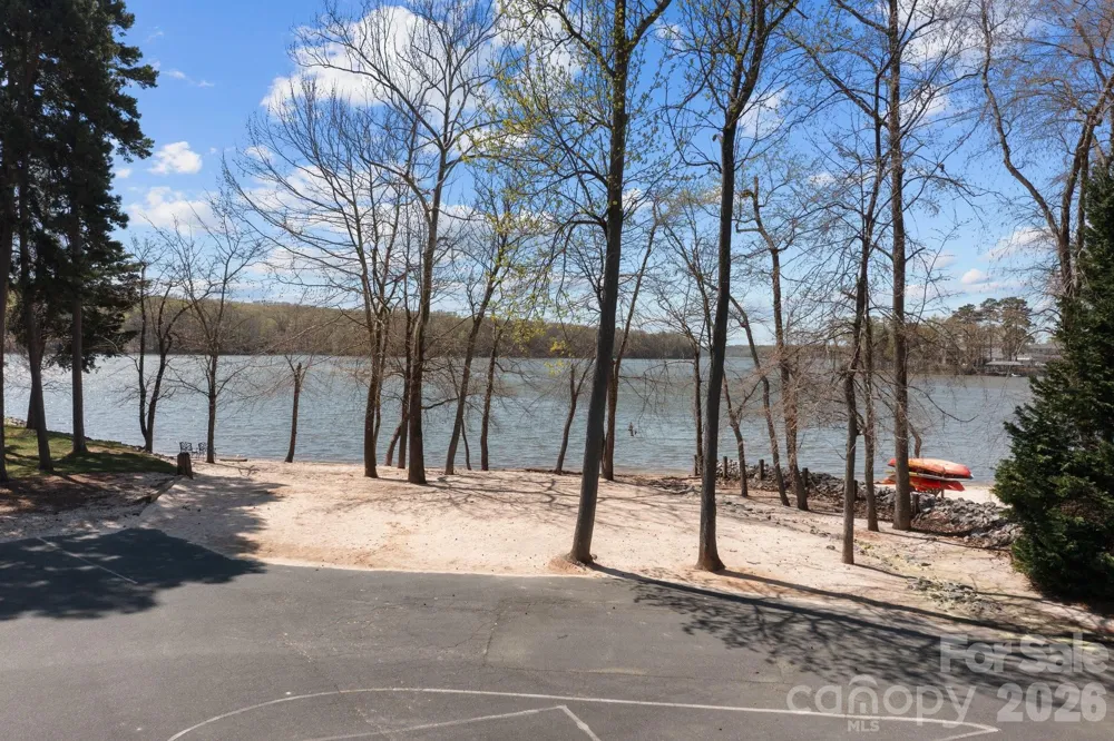 1036 Glade Spring Court Belmont, NC 28012