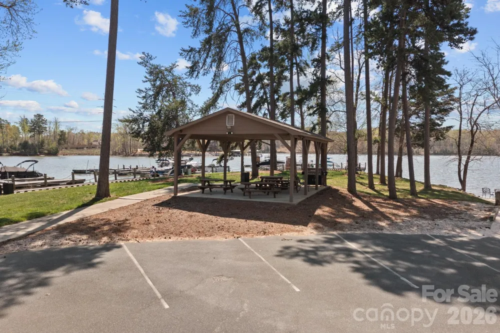 1036 Glade Spring Court Belmont, NC 28012
