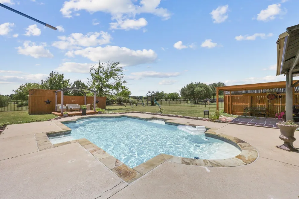 15144 Delaney Lane Talty, TX 75126