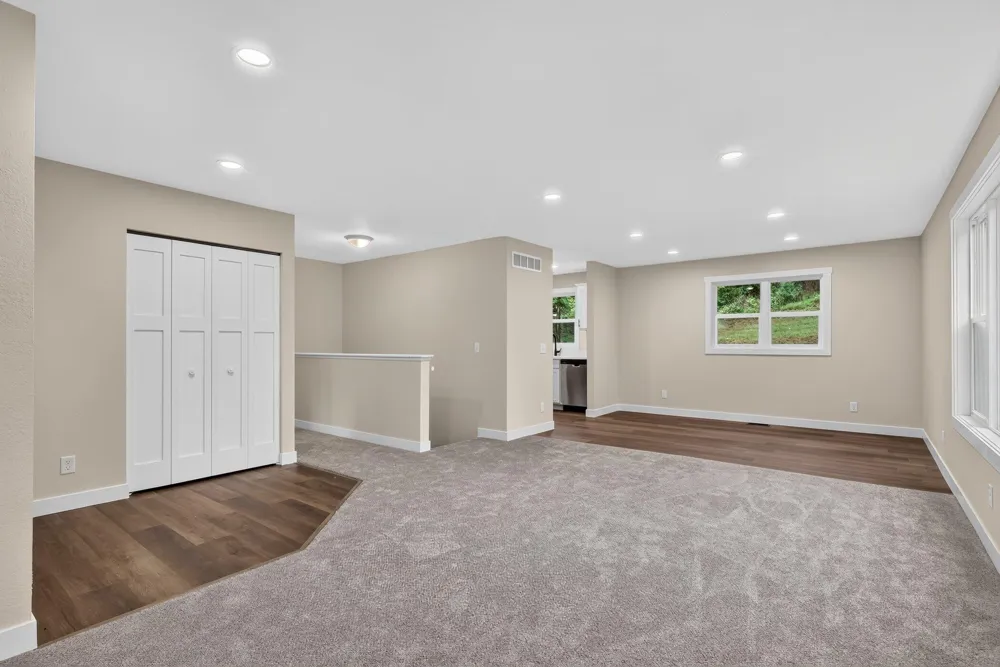 3427 Wood Street Kalamazoo, MI 49008