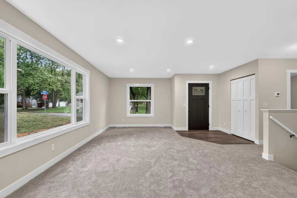 3427 Wood Street Kalamazoo, MI 49008
