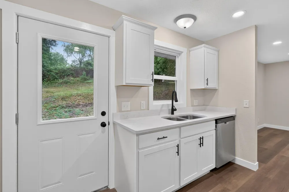3427 Wood Street Kalamazoo, MI 49008