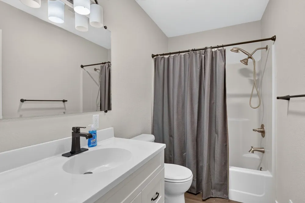 3427 Wood Street Kalamazoo, MI 49008