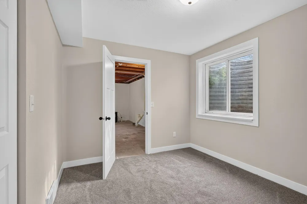 3427 Wood Street Kalamazoo, MI 49008