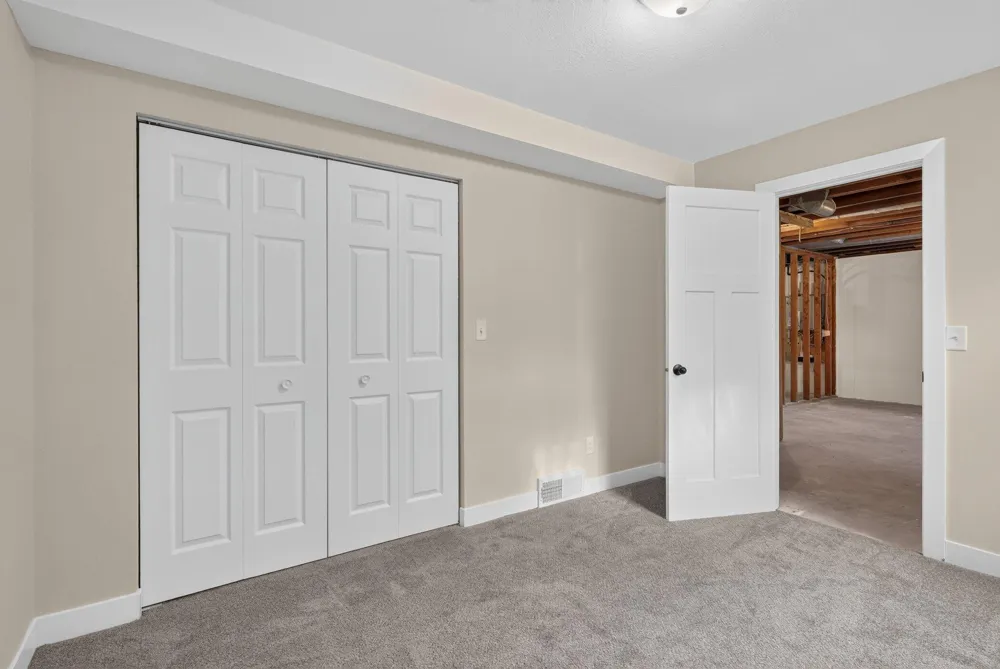 3427 Wood Street Kalamazoo, MI 49008