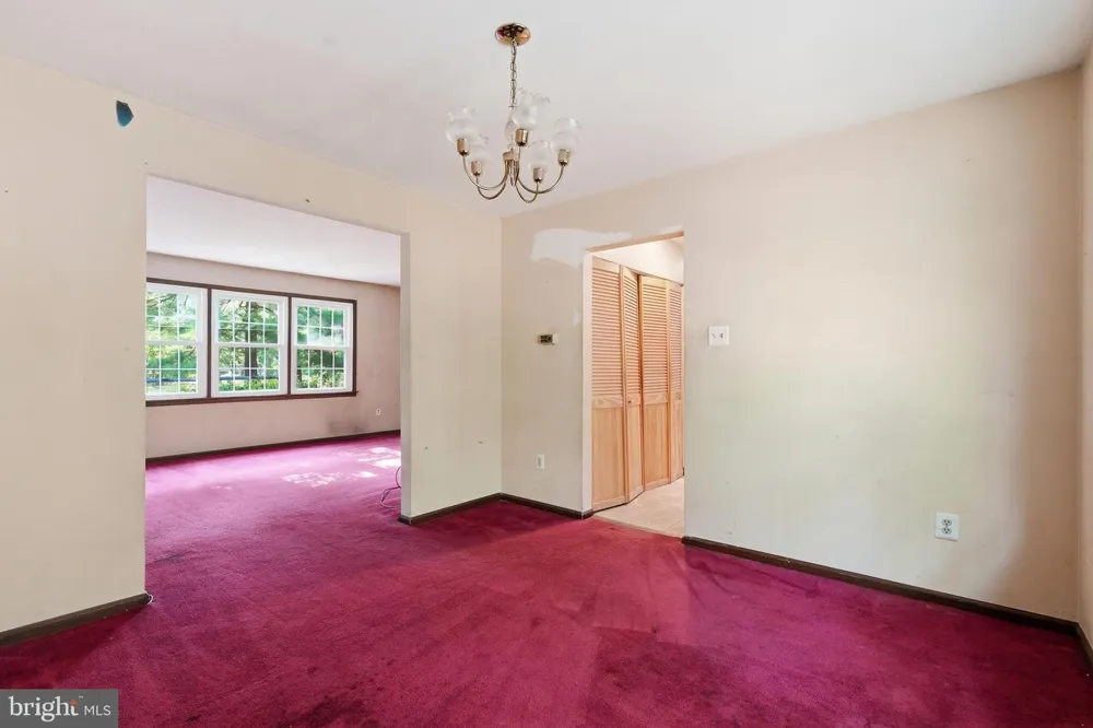 8 TONKAWA TRAIL Shamong, NJ 08088