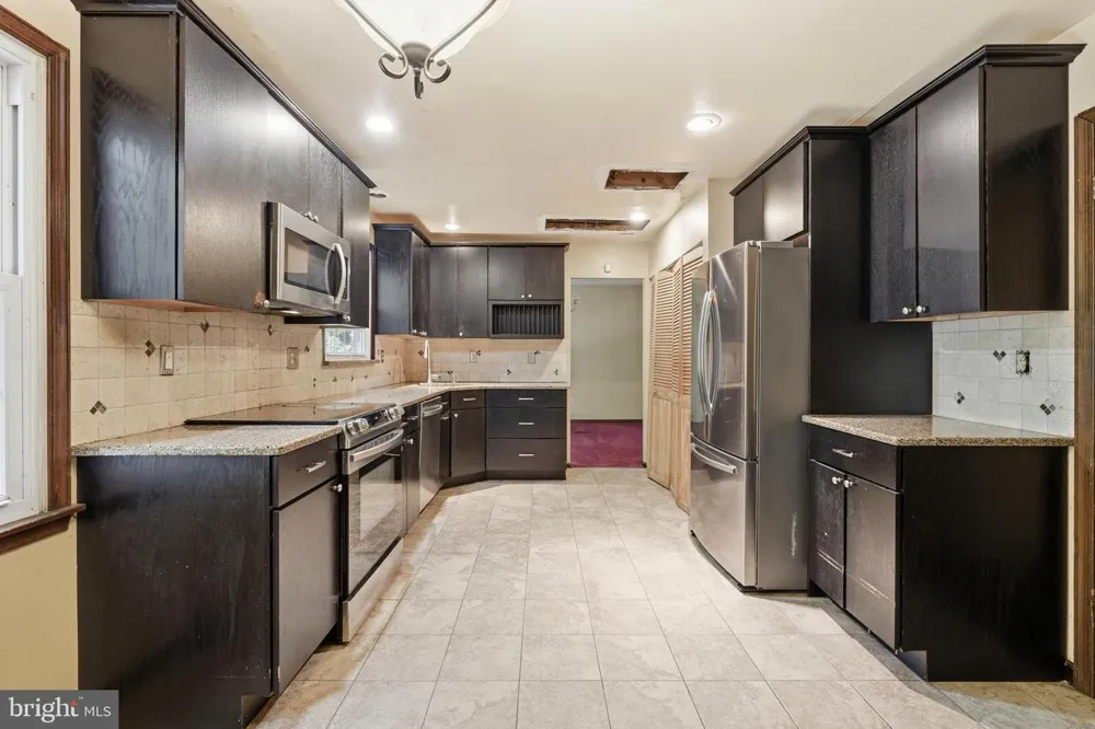 8 TONKAWA TRAIL Shamong, NJ 08088
