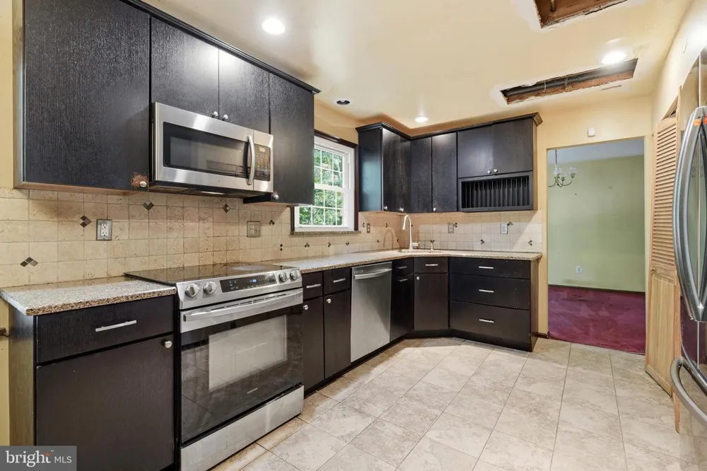 8 TONKAWA TRAIL Shamong, NJ 08088