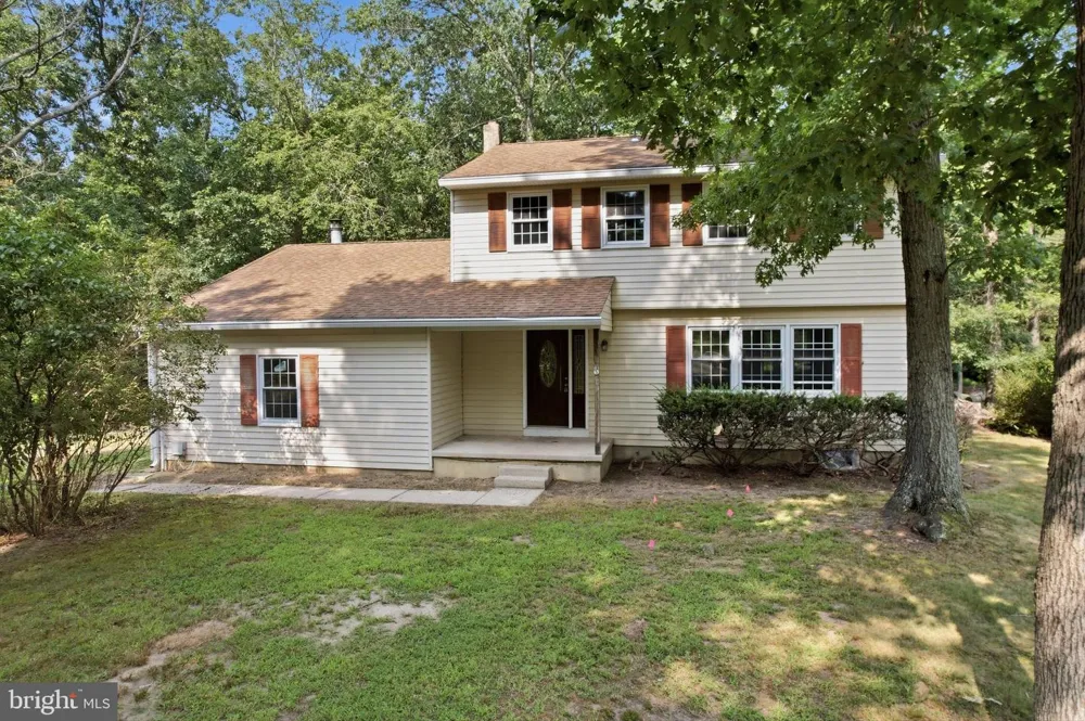 8 TONKAWA TRAIL Shamong, NJ 08088