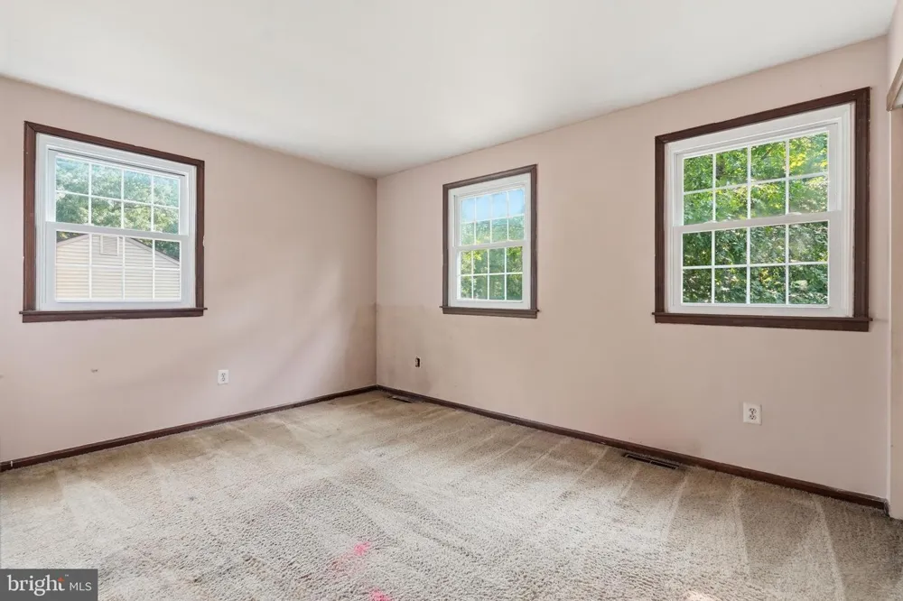 8 TONKAWA TRAIL Shamong, NJ 08088