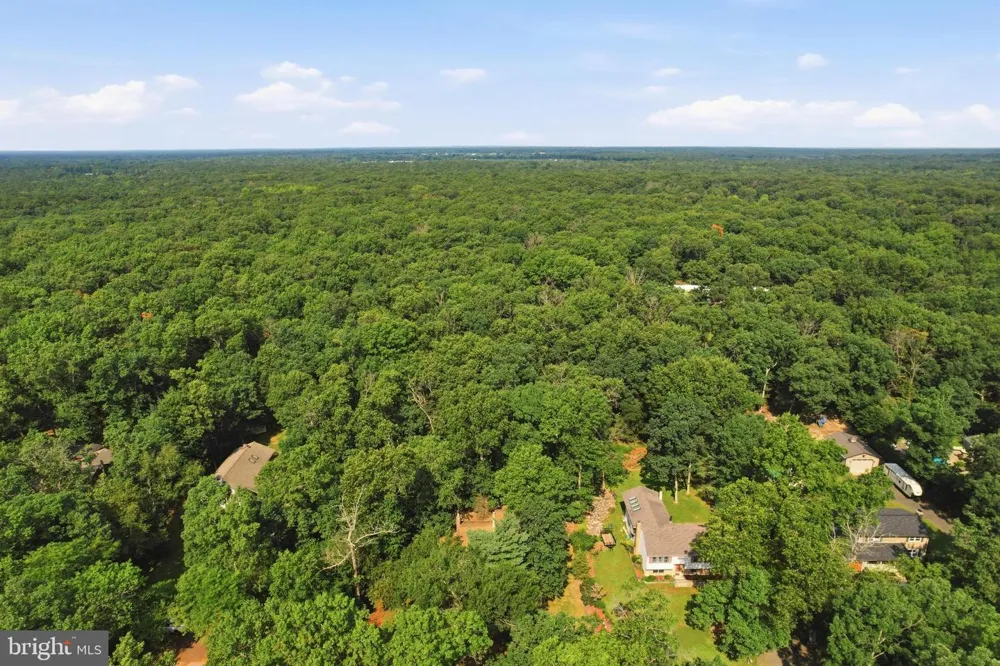 8 TONKAWA TRAIL Shamong, NJ 08088