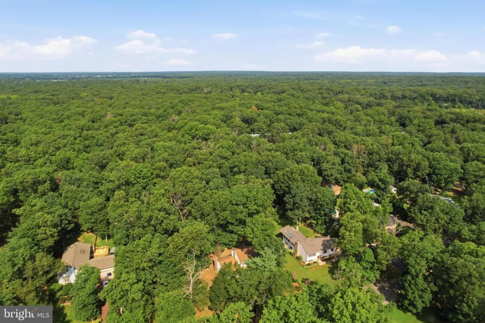 8 TONKAWA TRAIL Shamong, NJ 08088