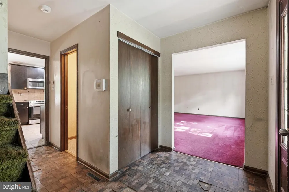 8 TONKAWA TRAIL Shamong, NJ 08088