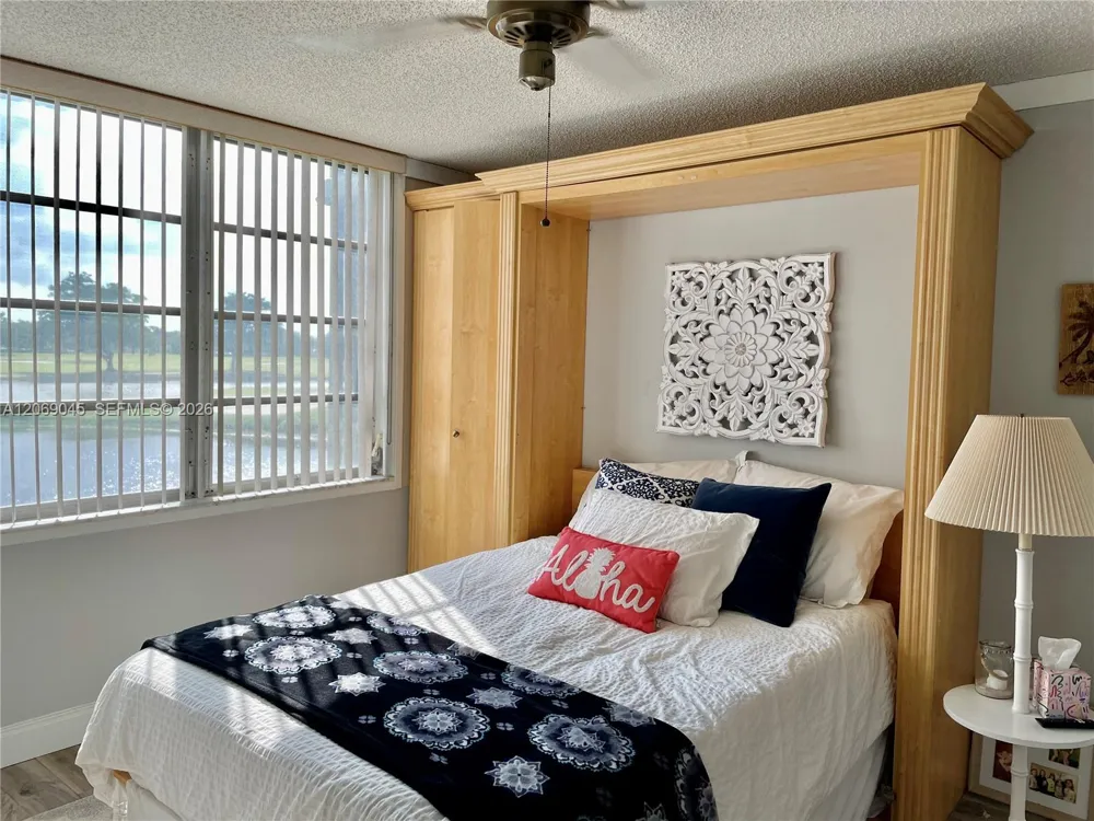 3150 W Rolling Hills Cir #201 Davie, FL 33328