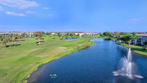 2201 Lucaya Bend #M2