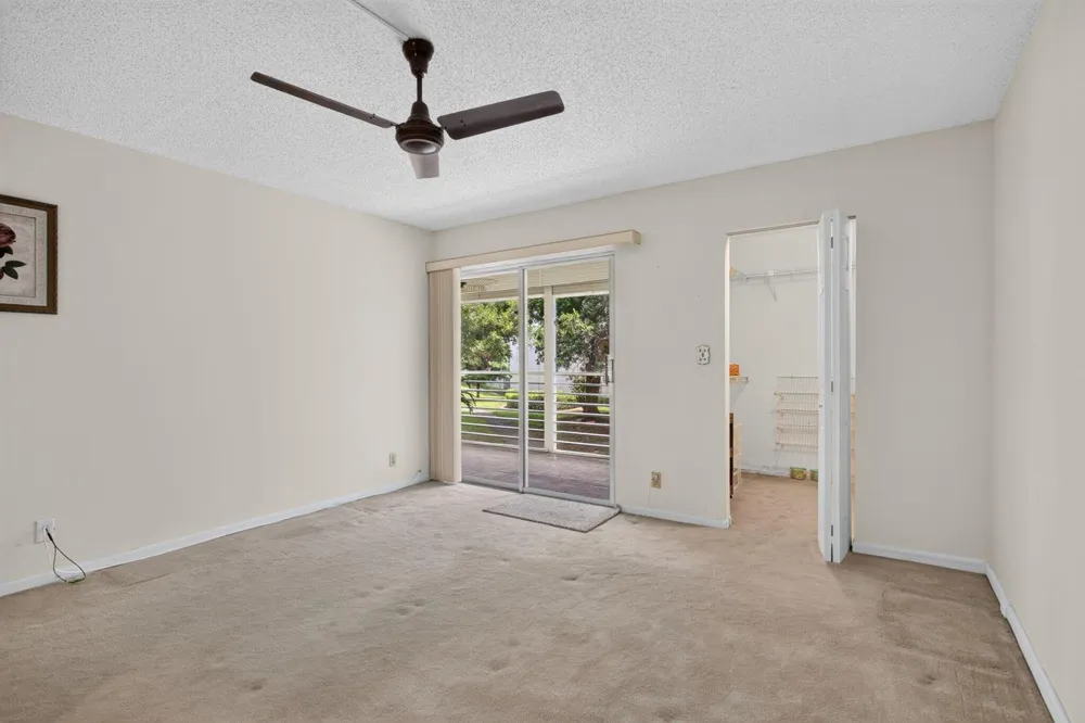 2201 Lucaya Bend #M2 Coconut Creek, FL 33066