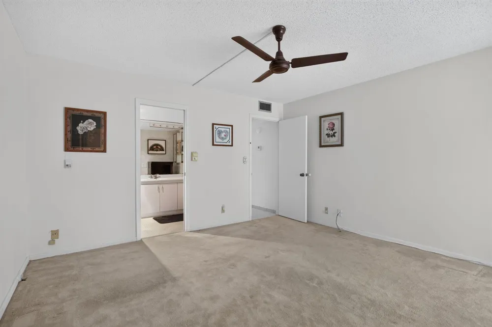 2201 Lucaya Bend #M2 Coconut Creek, FL 33066