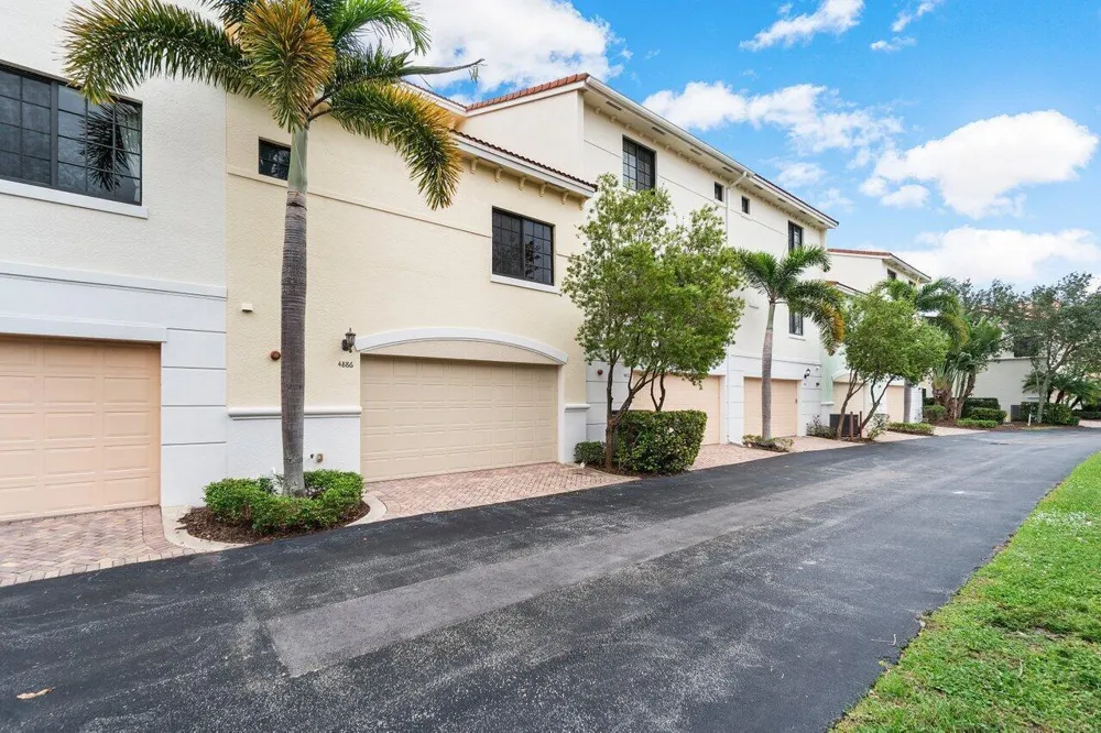 4886 NW 16TH AVENUE Boca Raton, FL 33431