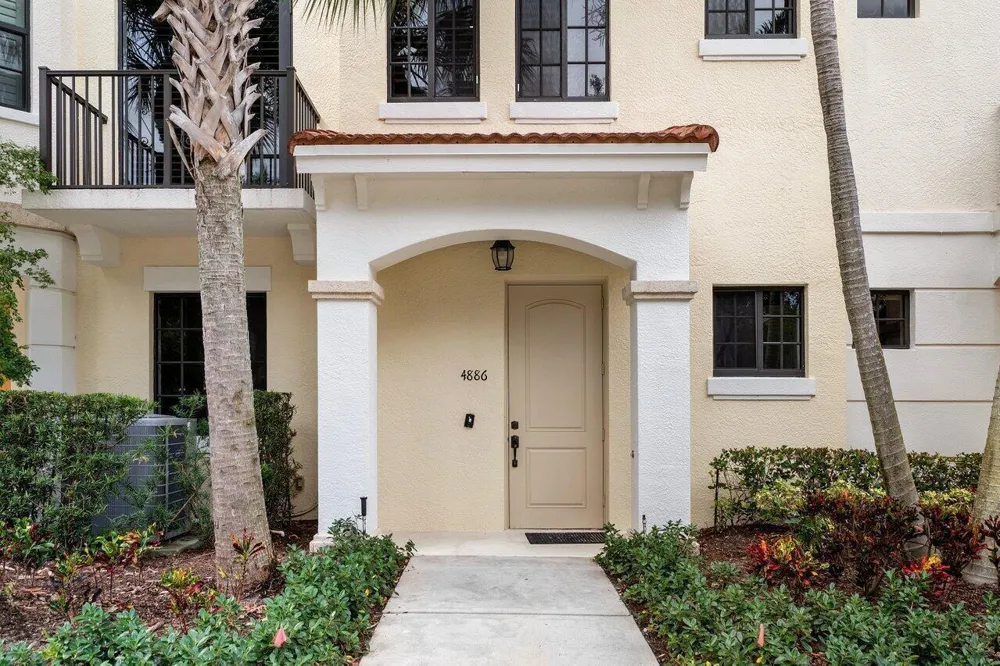 4886 NW 16TH AVENUE Boca Raton, FL 33431