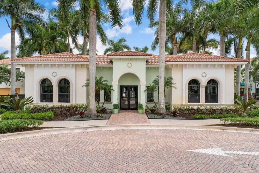 4886 NW 16TH AVENUE Boca Raton, FL 33431