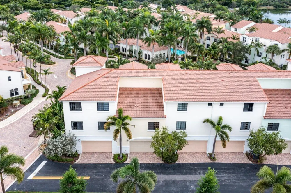 4886 NW 16TH AVENUE Boca Raton, FL 33431