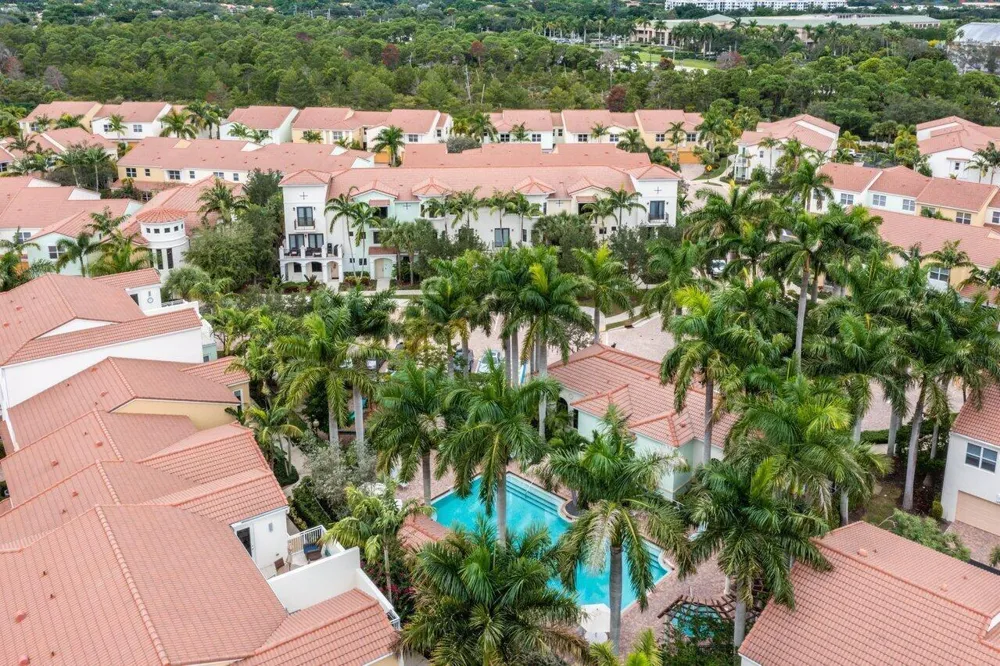 4886 NW 16TH AVENUE Boca Raton, FL 33431
