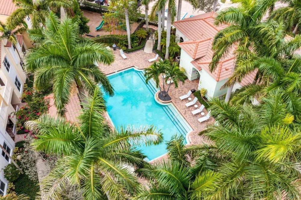 4886 NW 16TH AVENUE Boca Raton, FL 33431