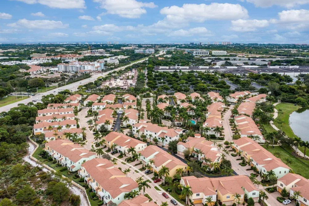 4886 NW 16TH AVENUE Boca Raton, FL 33431