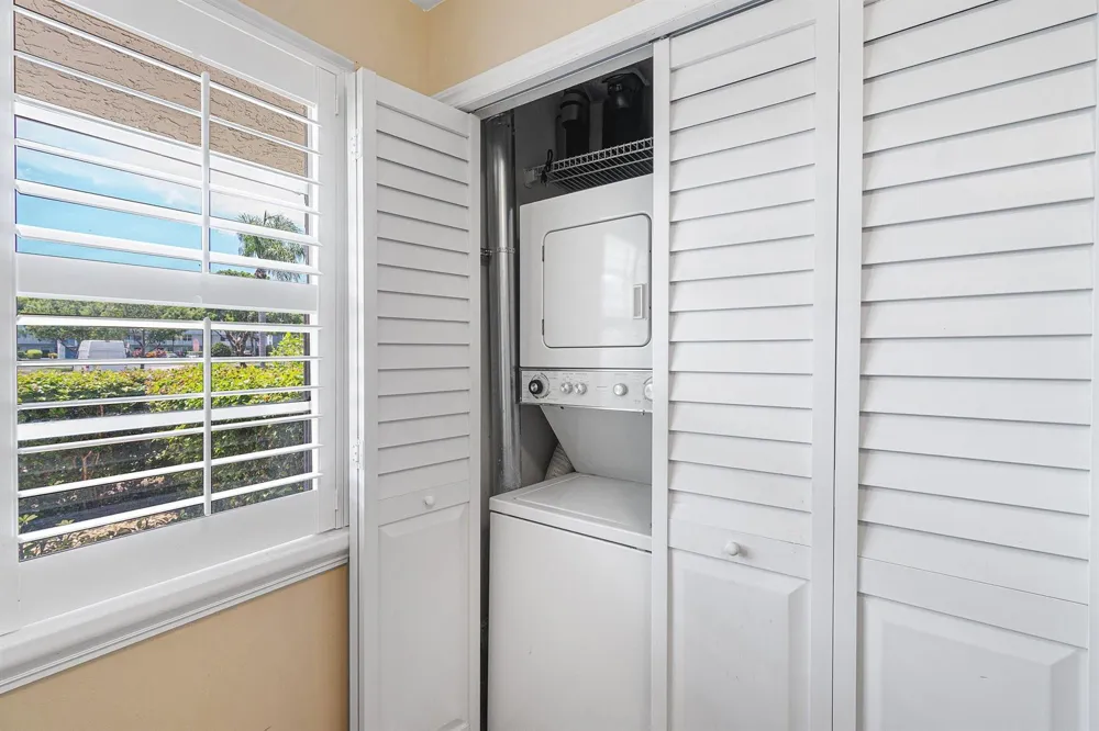 7610 NW 18th Street #102 Margate, FL 33063