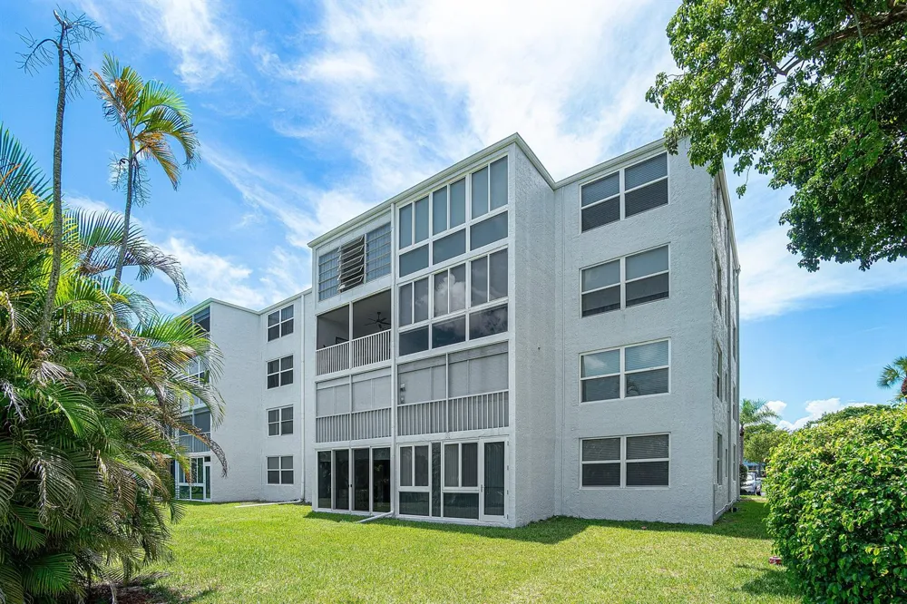 7610 NW 18th Street #102 Margate, FL 33063