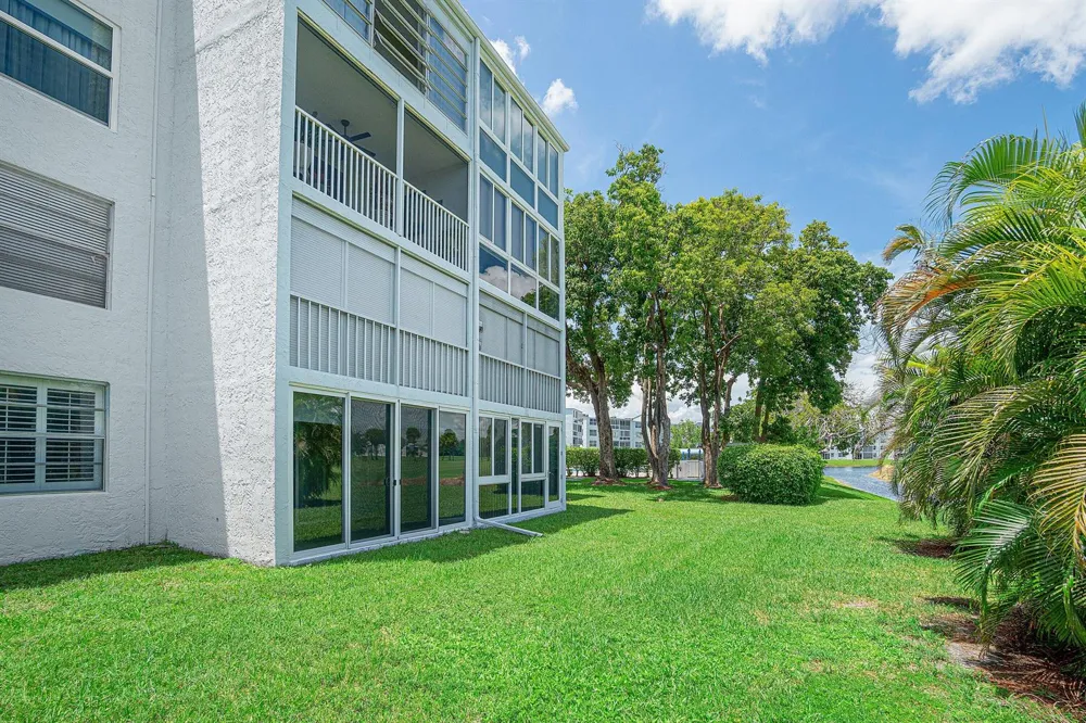 7610 NW 18th Street #102 Margate, FL 33063