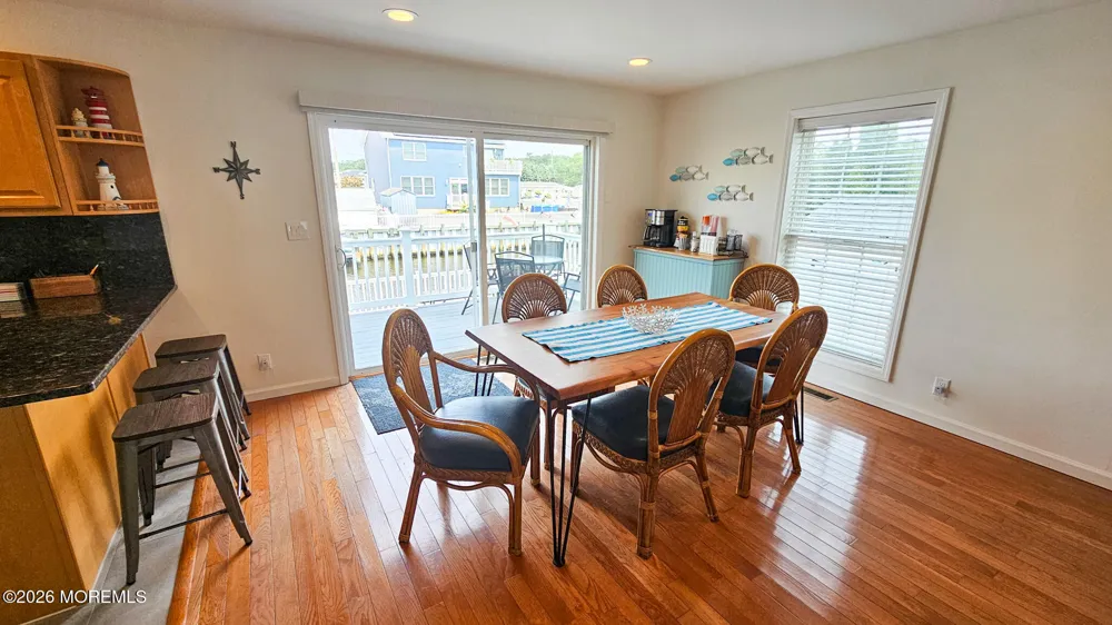 24 Dorothy Drive Manahawkin, NJ 08050