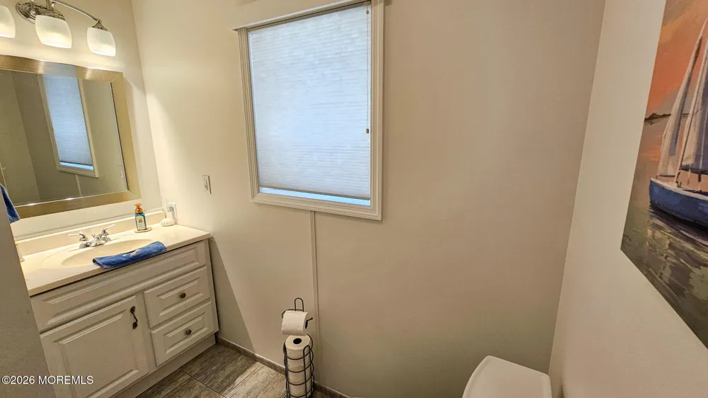 24 Dorothy Drive Manahawkin, NJ 08050