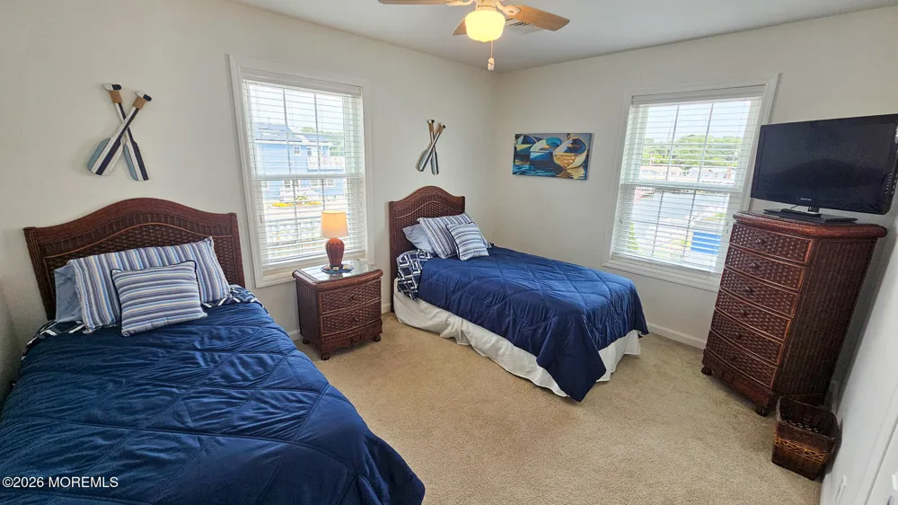 24 Dorothy Drive Manahawkin, NJ 08050