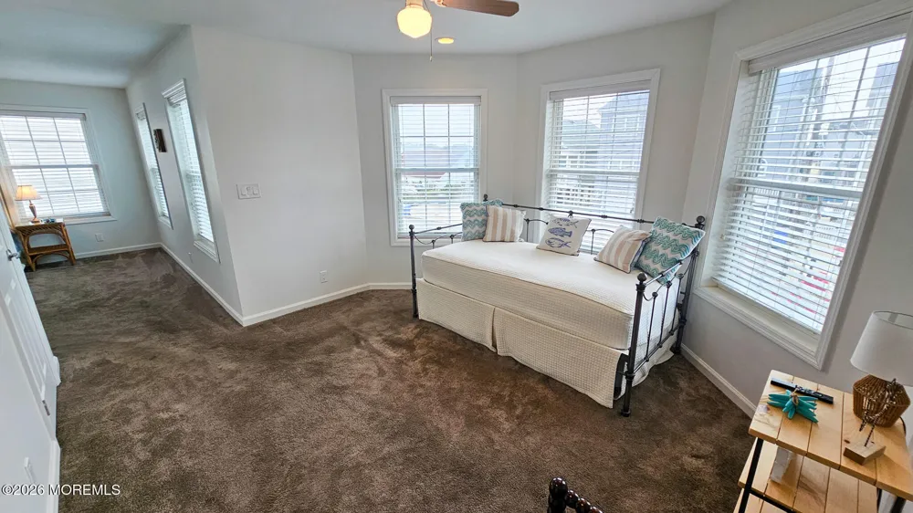 24 Dorothy Drive Manahawkin, NJ 08050