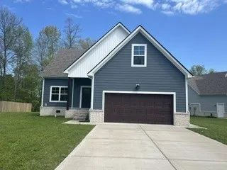 357 Oak Glen Dr Smithville, TN 37166