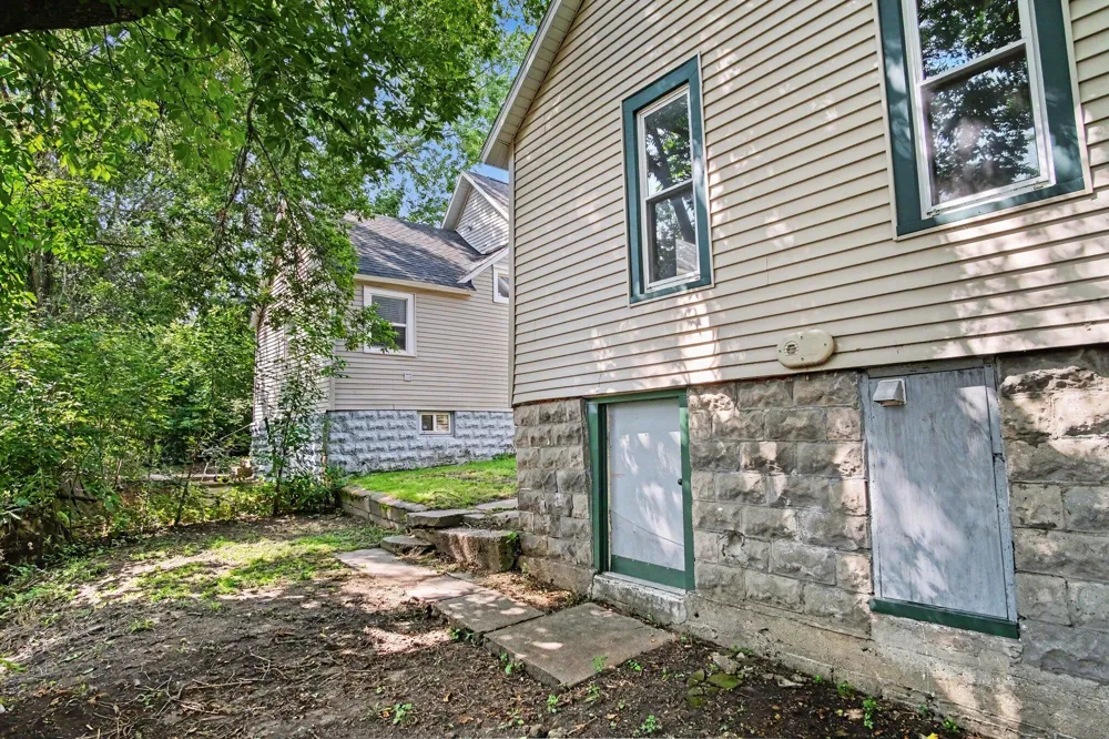 40 Mack Avenue NE Grand Rapids City, MI 49503