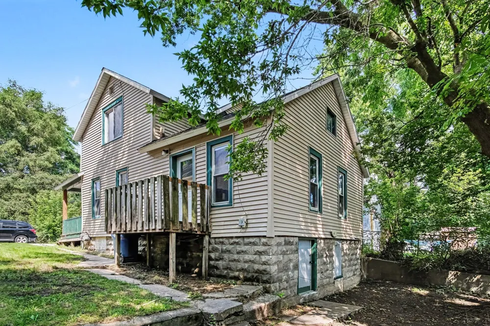 40 Mack Avenue NE Grand Rapids City, MI 49503