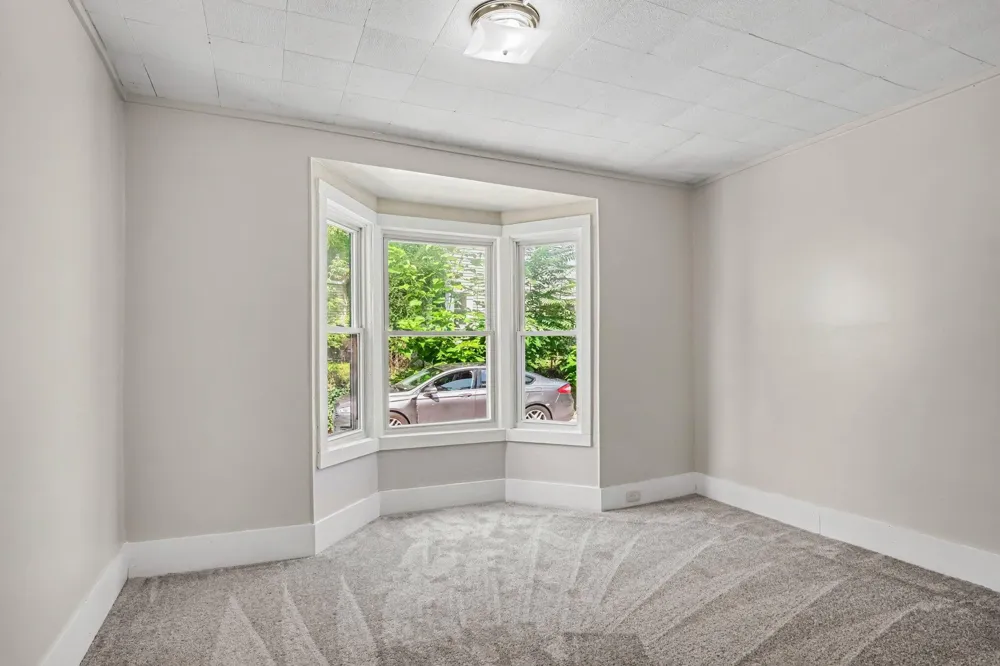 40 Mack Avenue NE Grand Rapids City, MI 49503