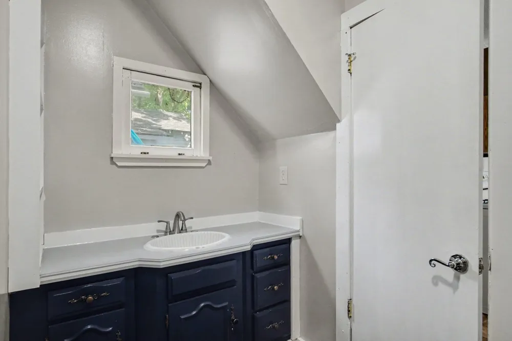 40 Mack Avenue NE Grand Rapids City, MI 49503
