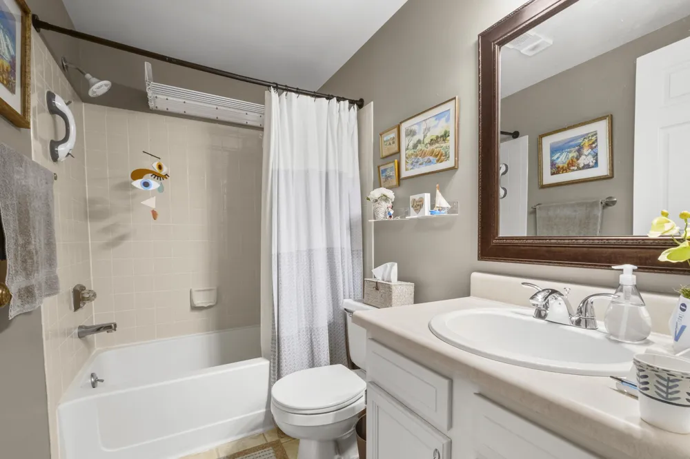 3396 Devonwood Hills NE #C Plainfield Charter Township, MI 49525