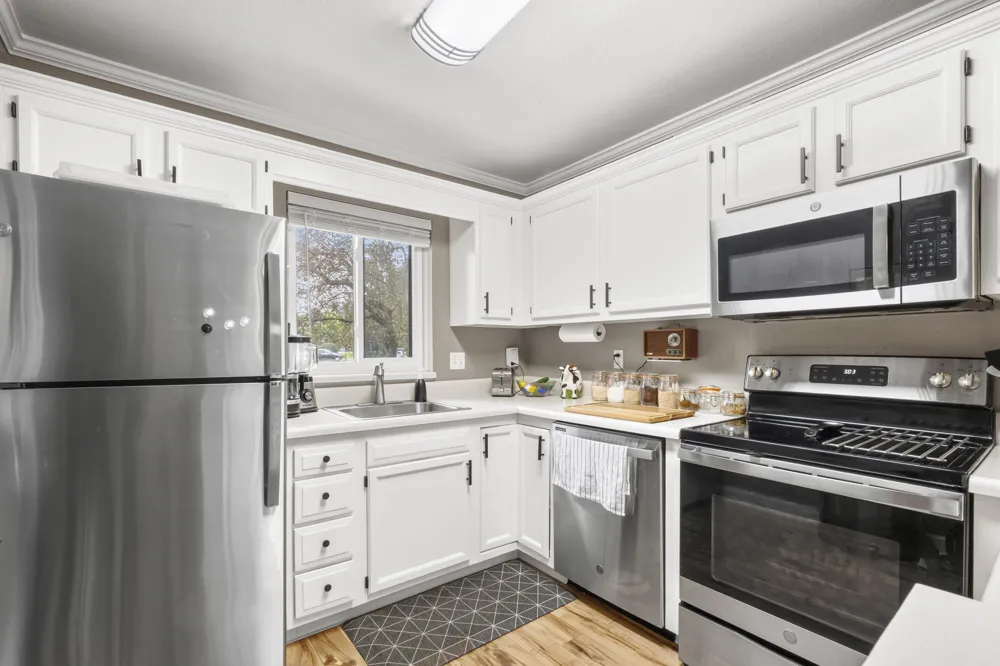 3396 Devonwood Hills NE #C Plainfield Charter Township, MI 49525