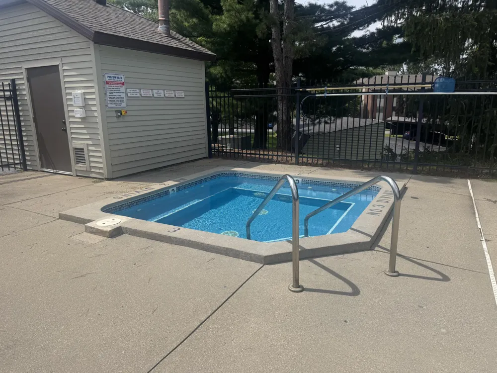 3396 Devonwood Hills NE #C Plainfield Charter Township, MI 49525