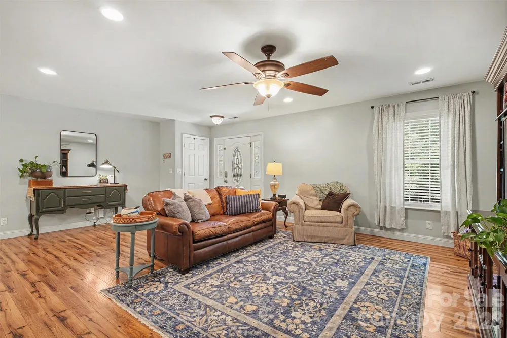 8446 Aqua Lane Kannapolis, NC 28081