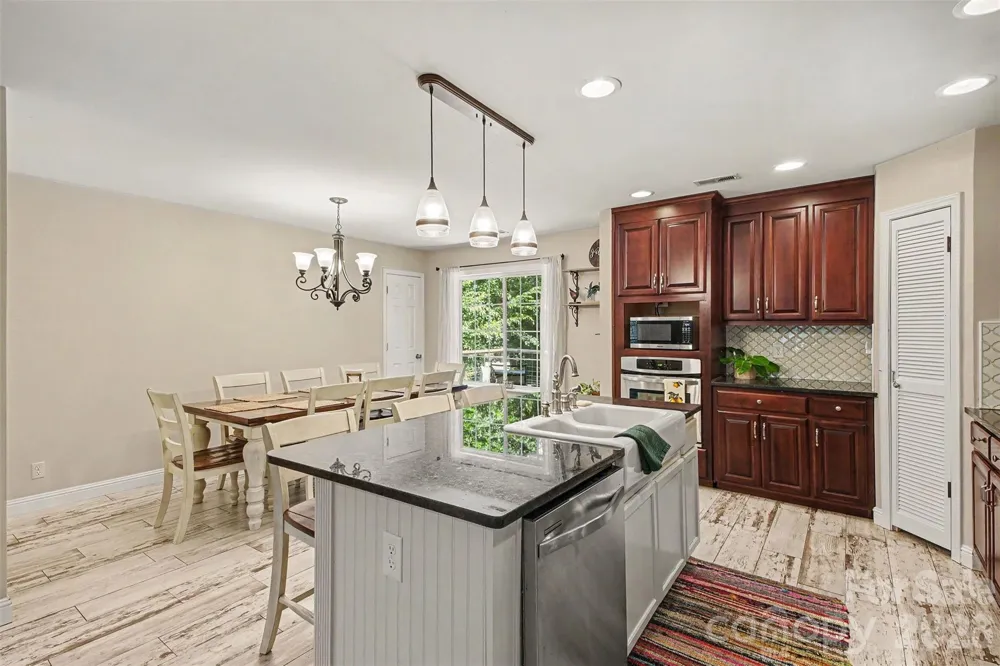 8446 Aqua Lane Kannapolis, NC 28081