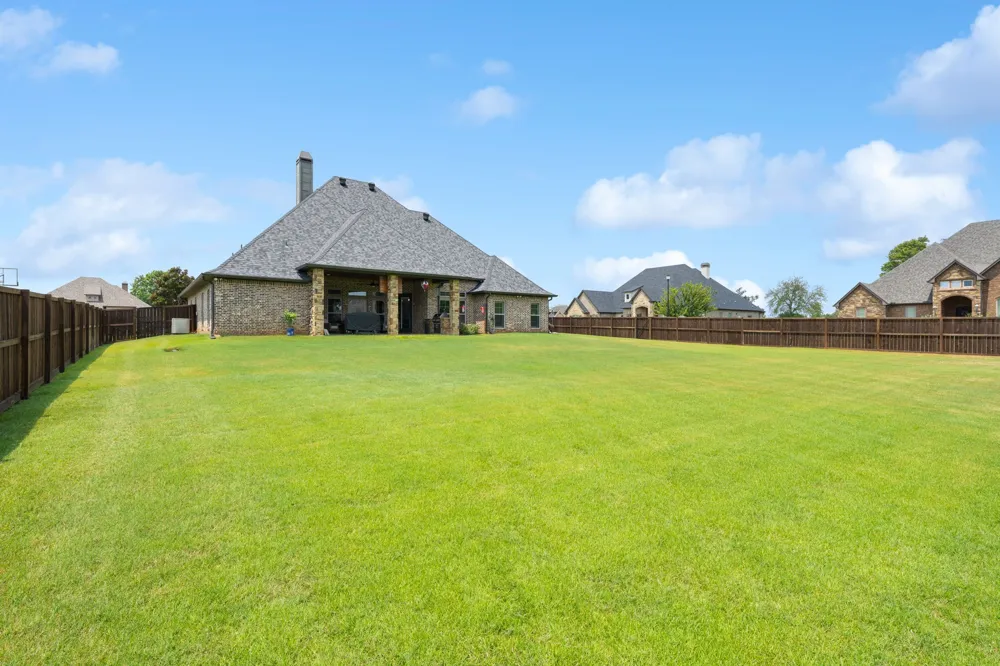 115 Circle Club Lane Longview, TX 75602