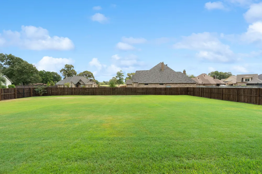 115 Circle Club Lane Longview, TX 75602