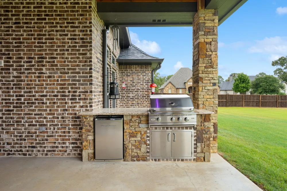 115 Circle Club Lane Longview, TX 75602